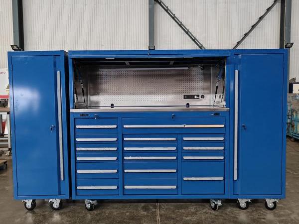 Mobil reteszelhető szerszámláda