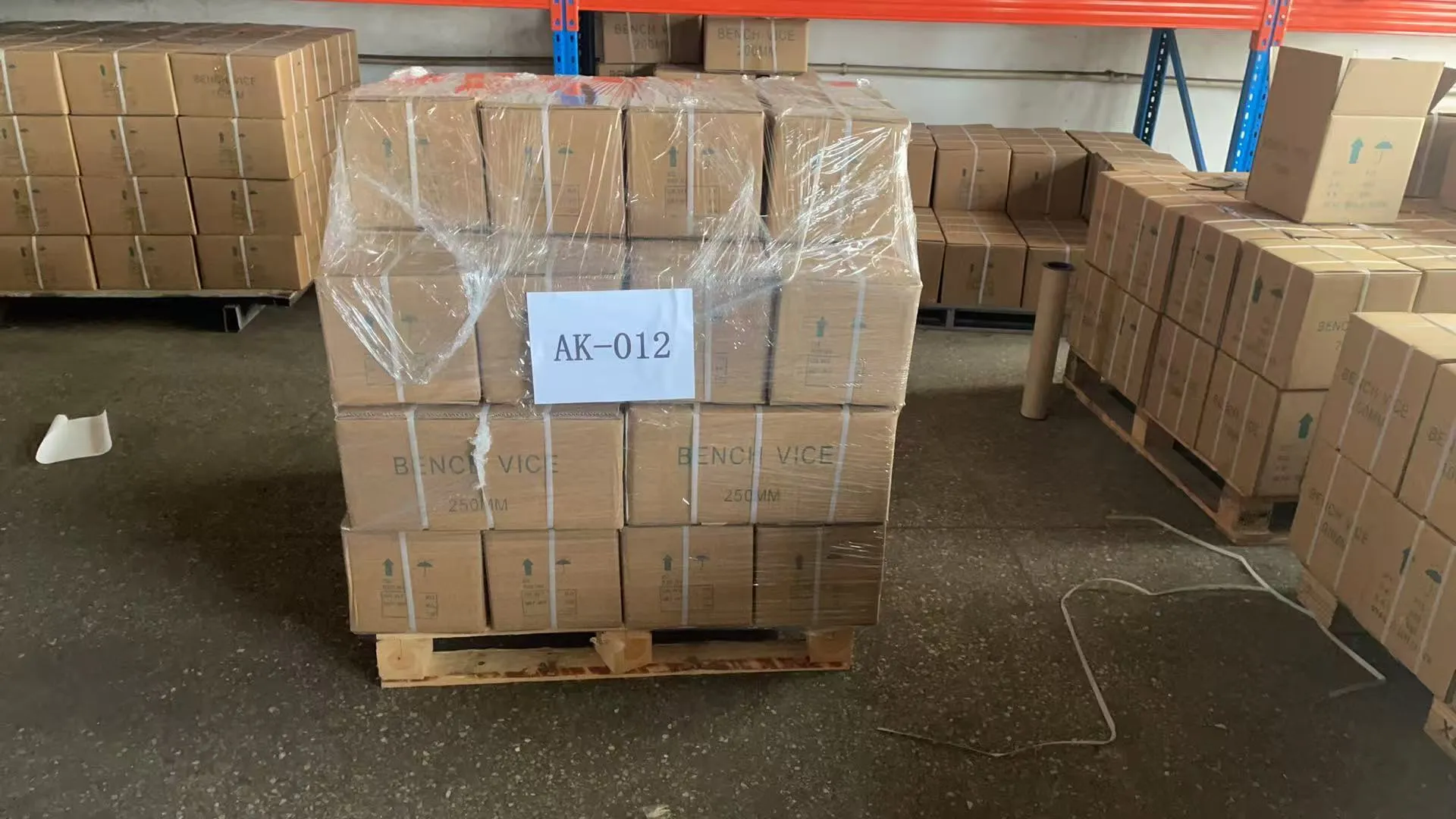 Cyjy's Bench Vise Delivery