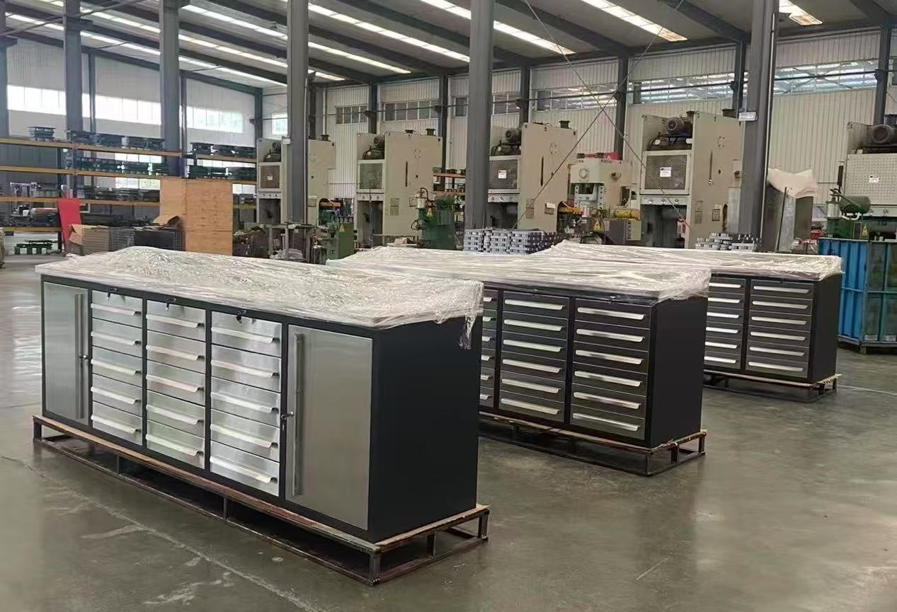 Cyjy sikeresen szállít testreszabható szerszámszekrényeket