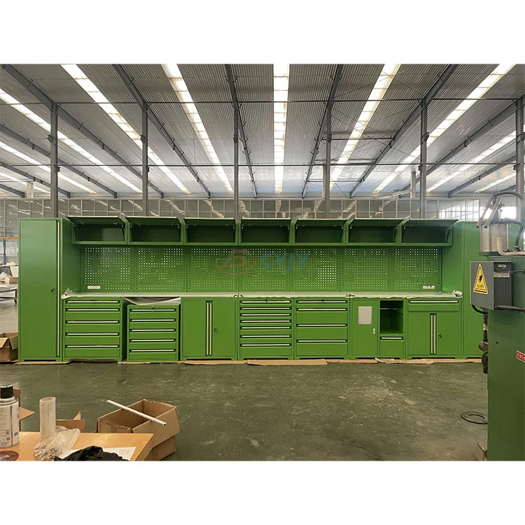 Egyedi multifunkcionális garázsszekrények